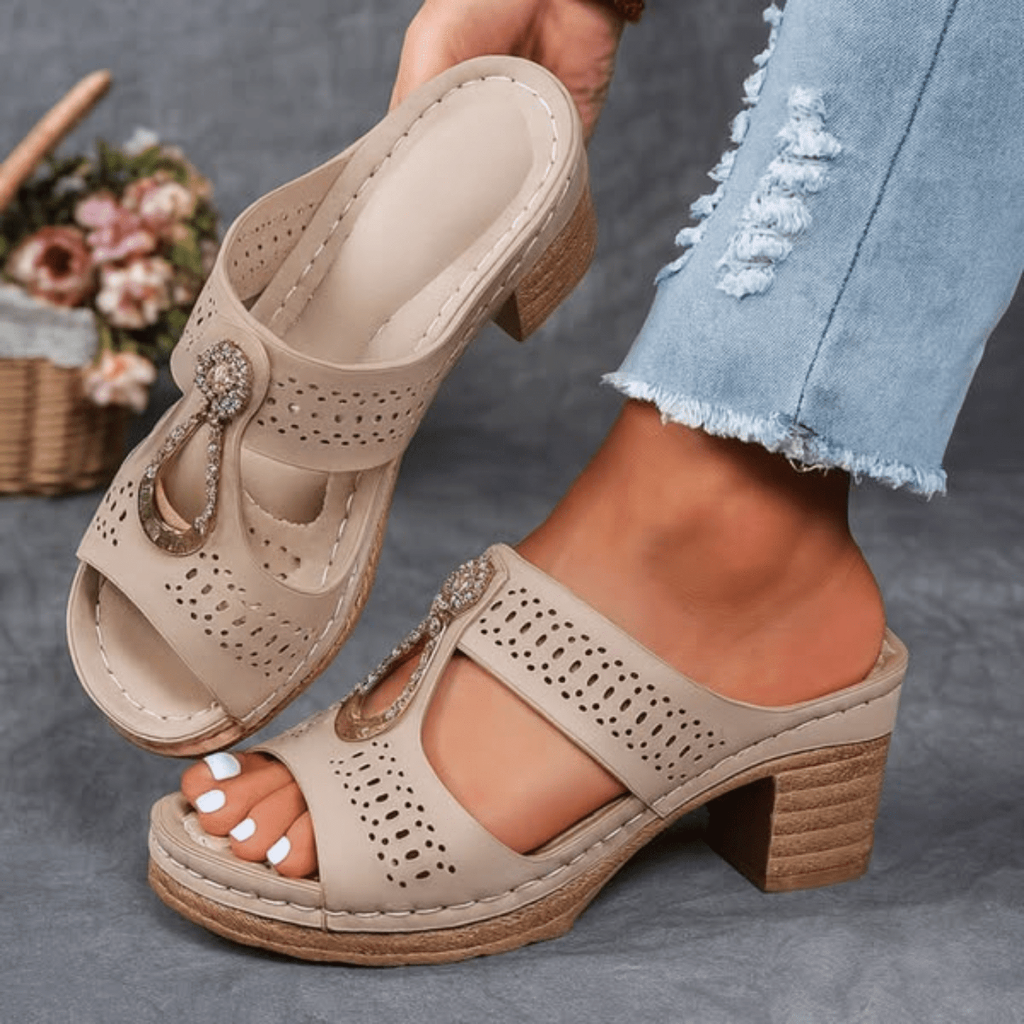 Joann - Ergonomic Strap Sandals