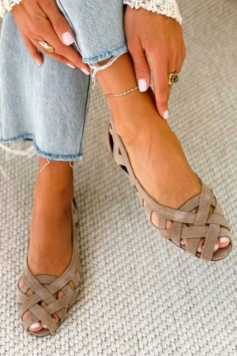 Stacey - Crisscross Knit Sandals