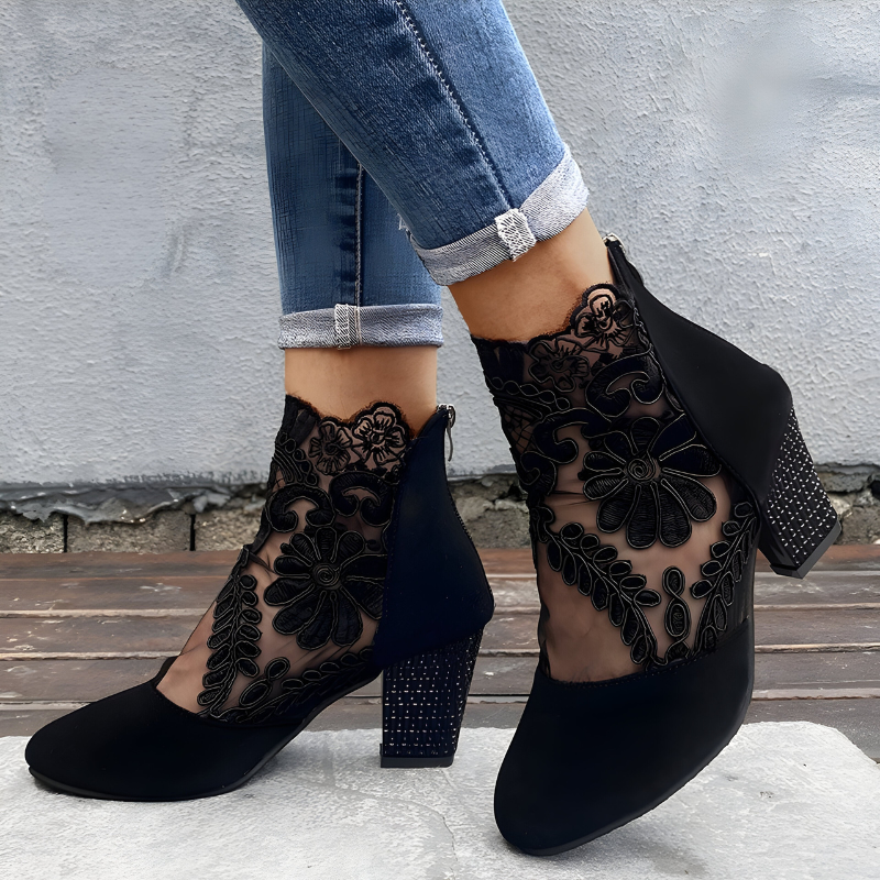 Aisha - Wide-Toe Comfort Heels