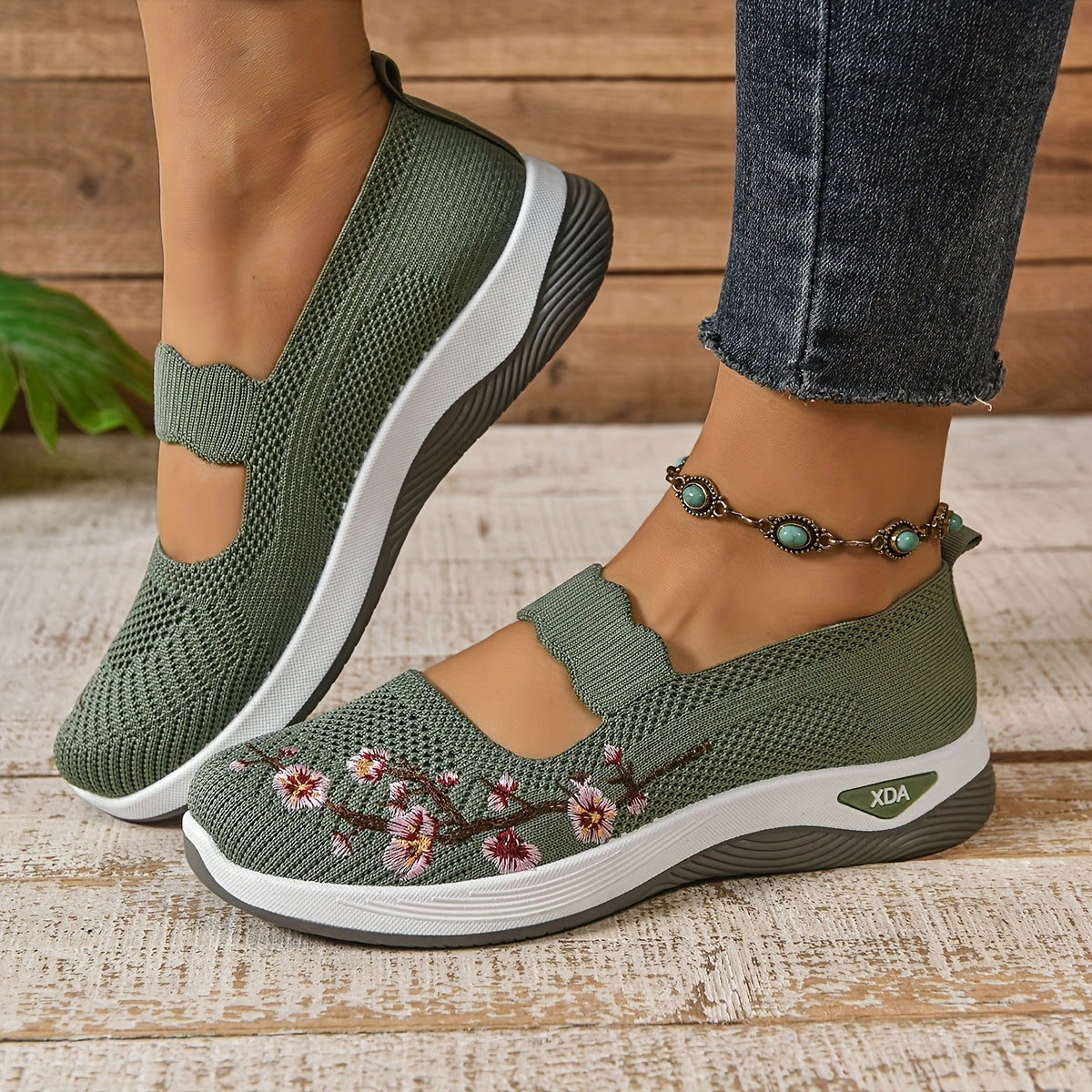 Kivora - Cushioned Snap-Closure Sneakers