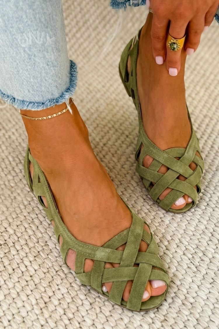 Stacey - Crisscross Knit Sandals