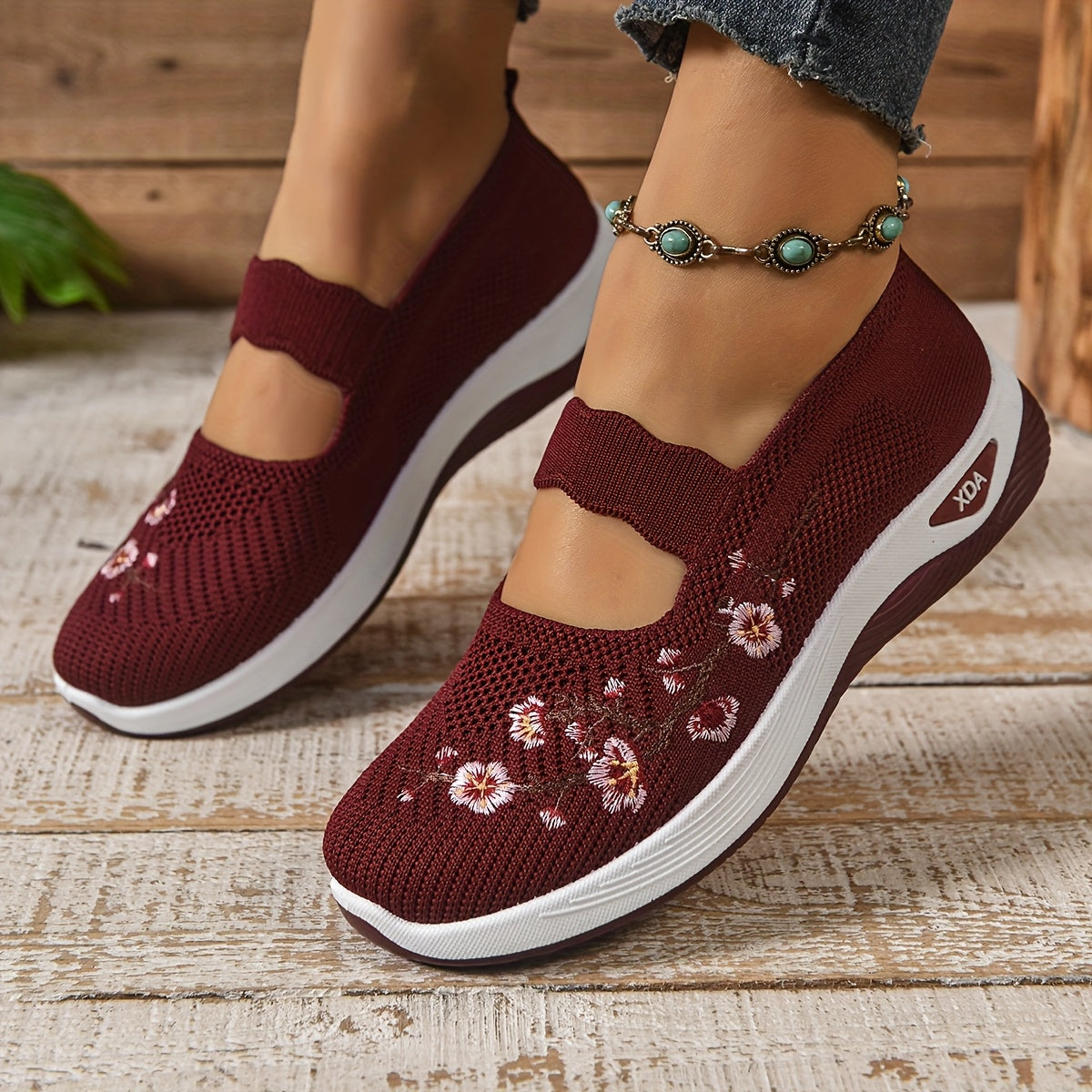 Kivora - Cushioned Snap-Closure Sneakers