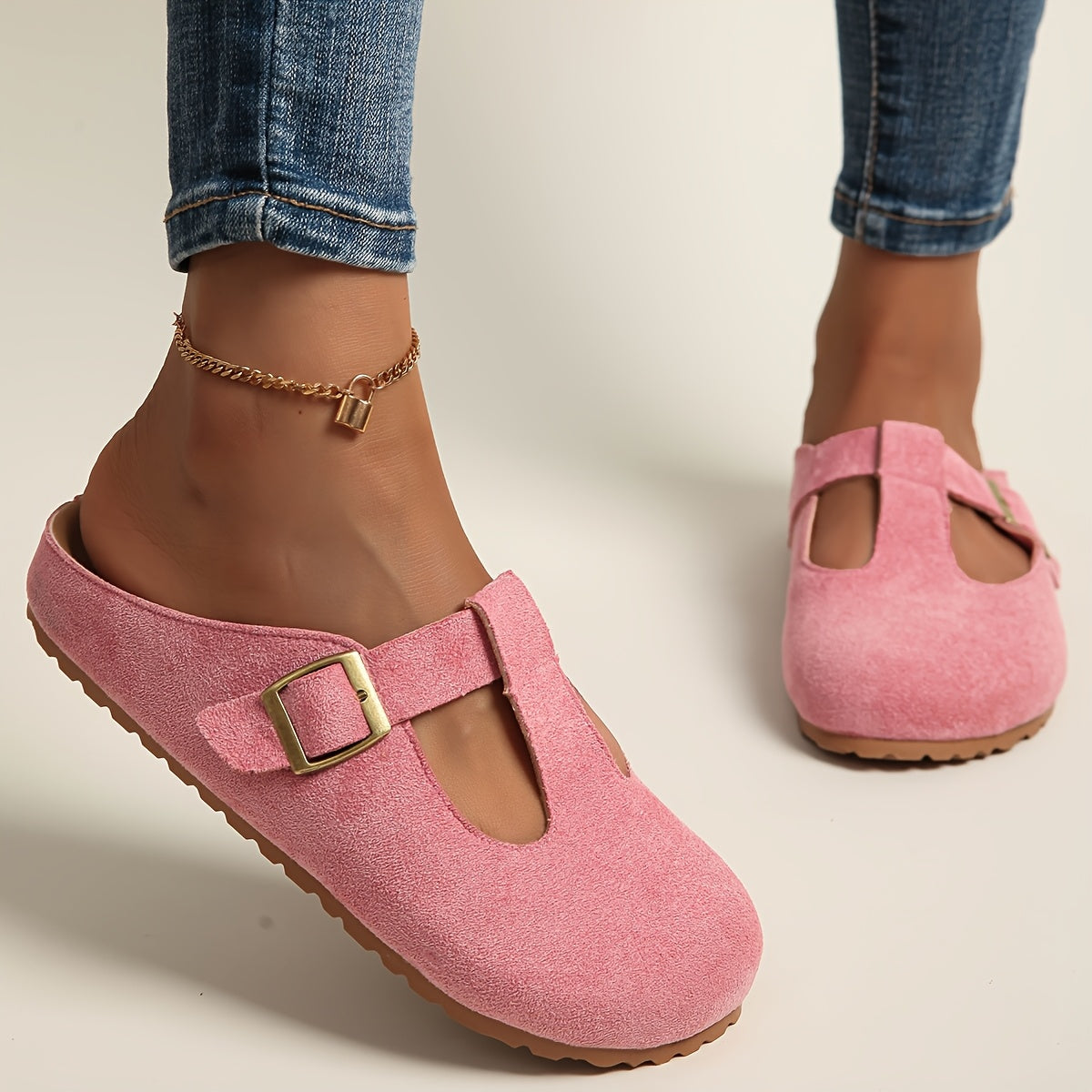 Orien - Closed-Toe Buckle Clogs