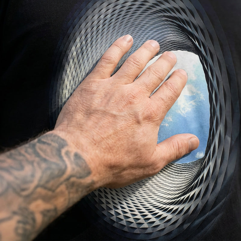 Aperis - 3D Tunnel Graphic Tee