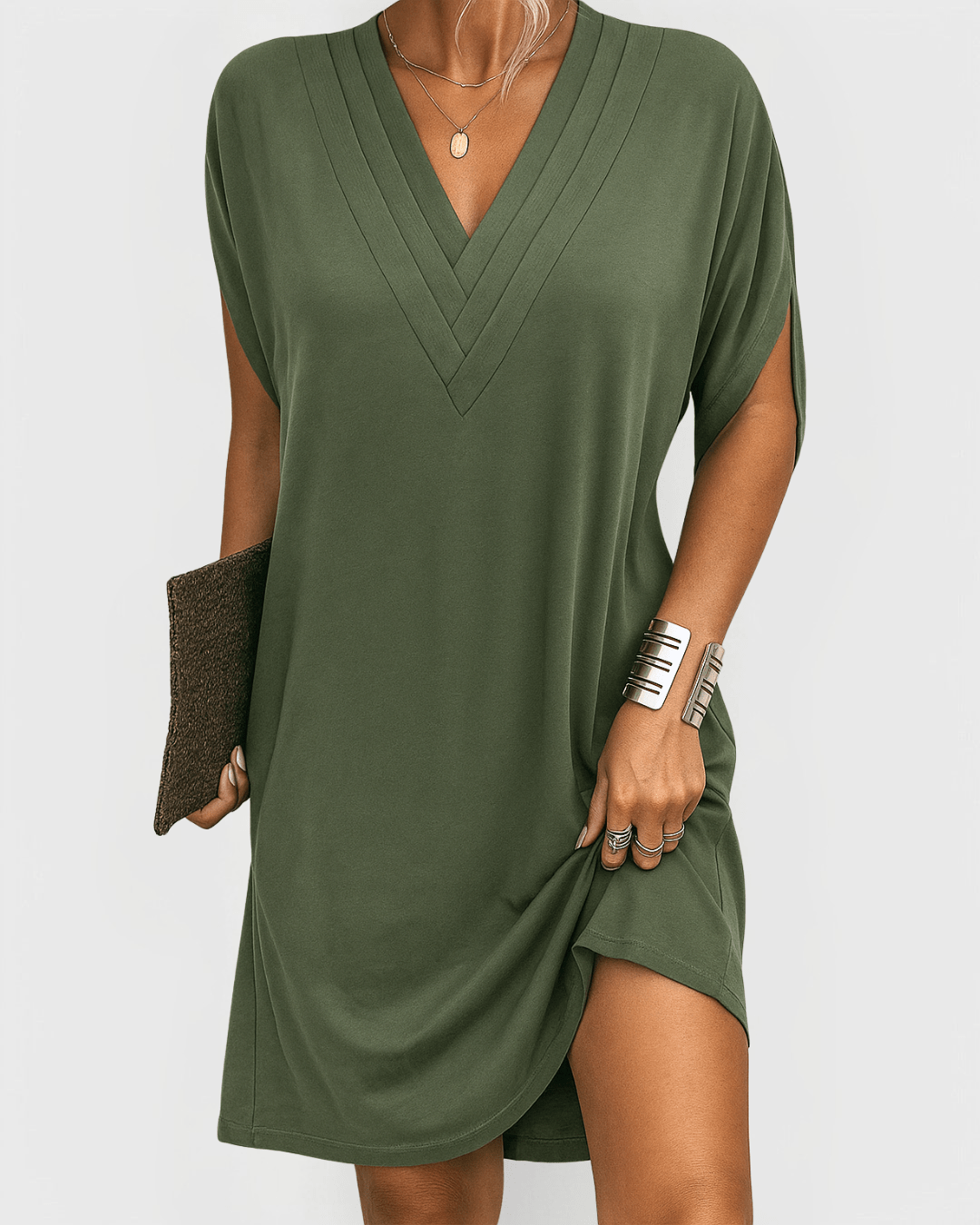 Claudia - Straight-Cut V-Neck Dress