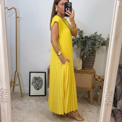 Herminia - Pocketed Pleated Maxi Dress